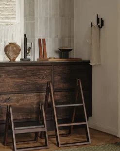 Taburete escalera Reech, Fresno oscuro