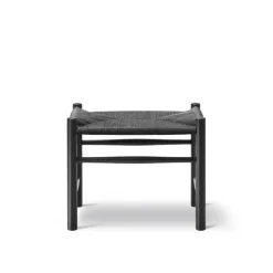 Taburete J16, Negro-roble lacado negro