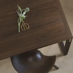 Taburete ML42 69 cm, roble aceitado marrón-acero