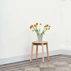 Taburete Soft Edge 72, Fall red-fall red bastidor de roble