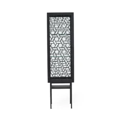 Vitrina Enigma, Negro